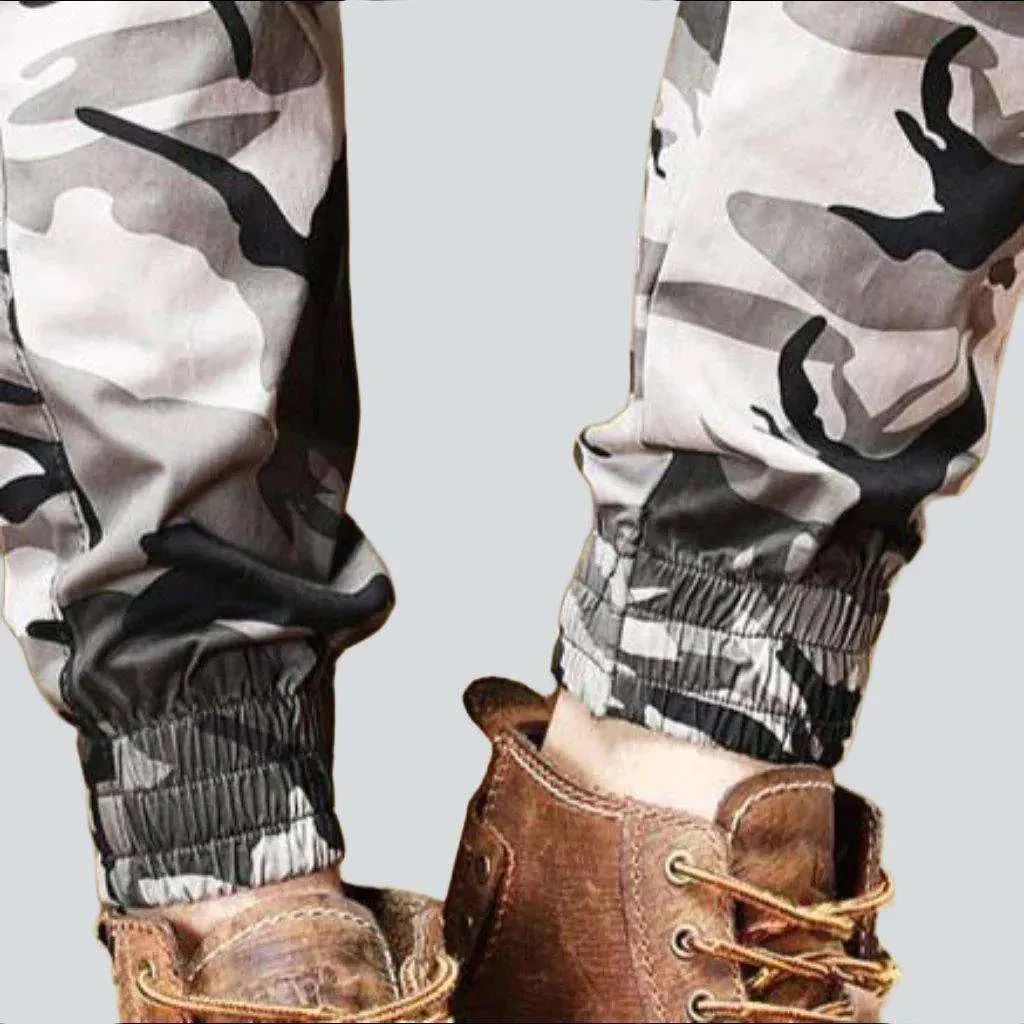 Camouflage print cargo men's jeans