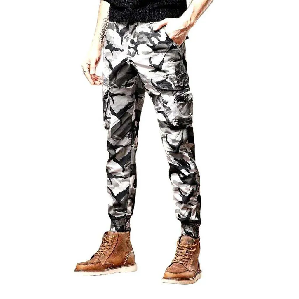 Camouflage print cargo men's jeans