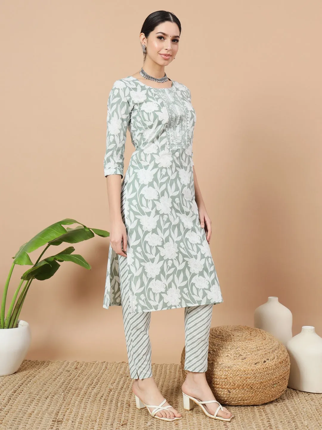 Green Cotton Floral Print Kurta Set Dupatta With Embroidery