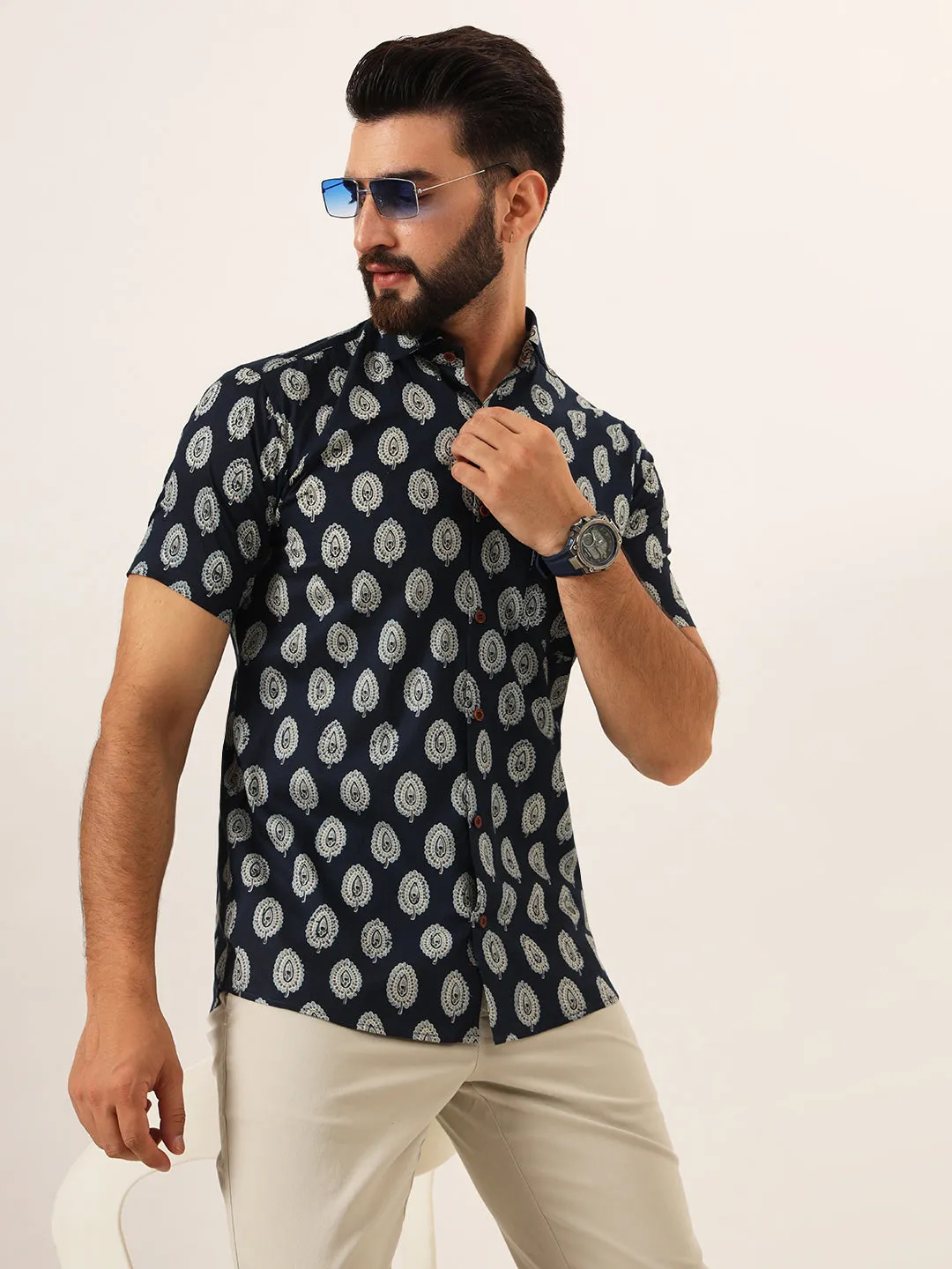 MILLENNIAL MEN Navy Blue Floral Print Pure Cotton Regular Fit Casual Shirt